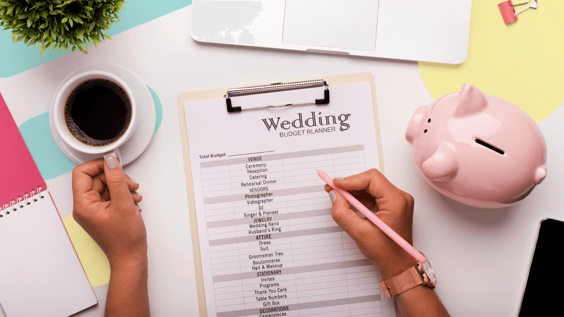 The Disadvantages of Incurring Debt to Pay for a Wedding